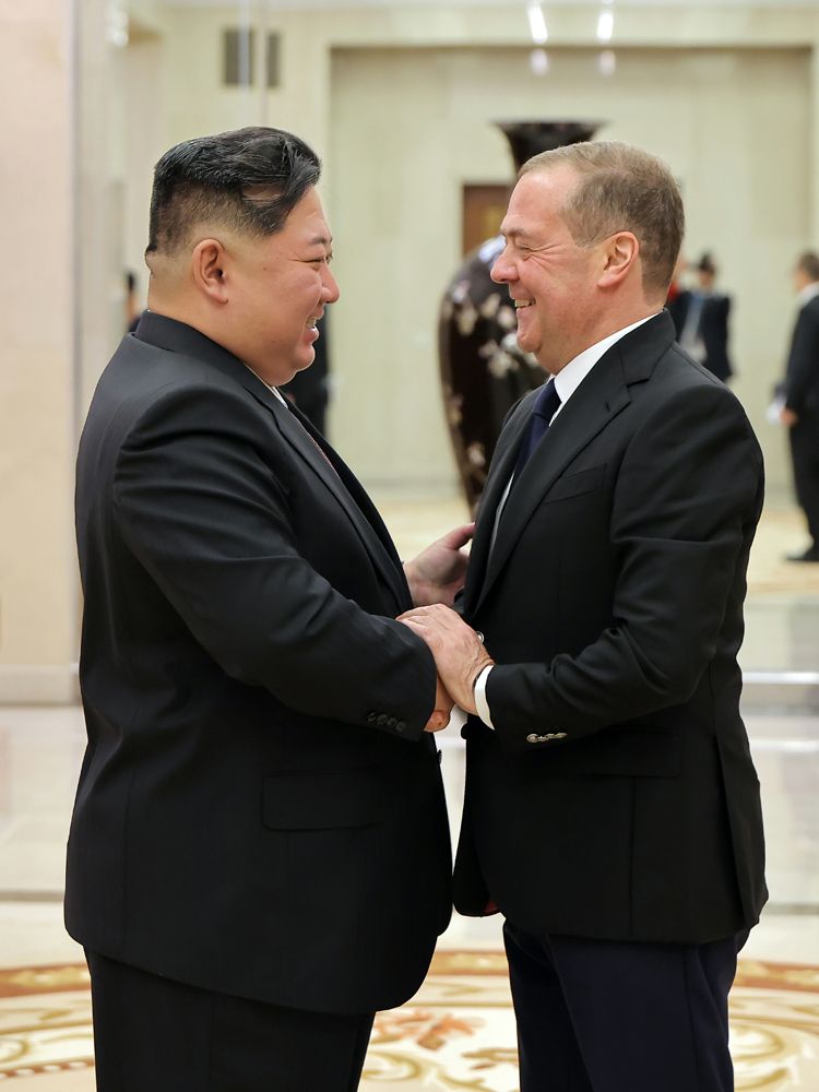 Respected Comrade Kim Jong Un Meets President of United Russia Party - Image 4