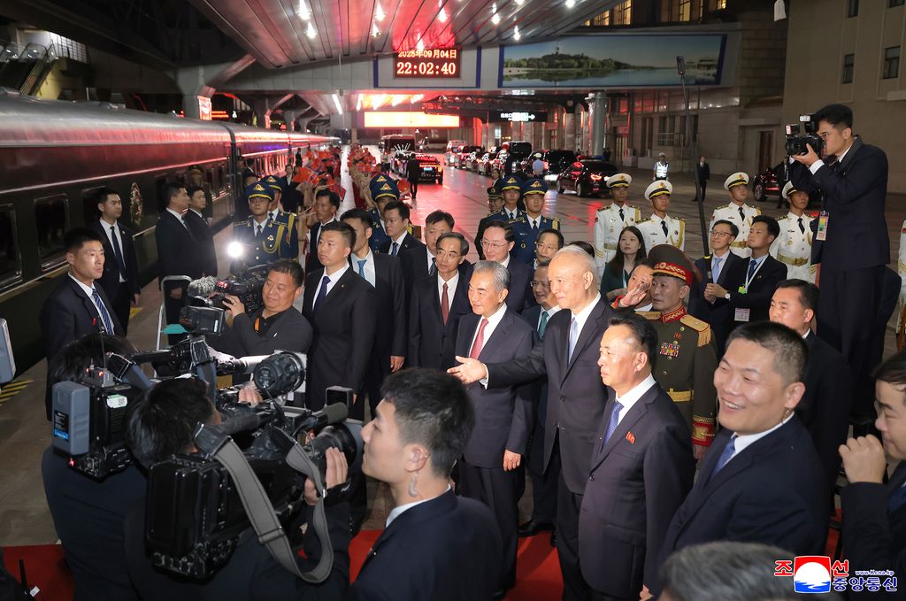 RespectedComrade Kim Jong Un leaves Beijing for home after finishing his visit to China - Image 4