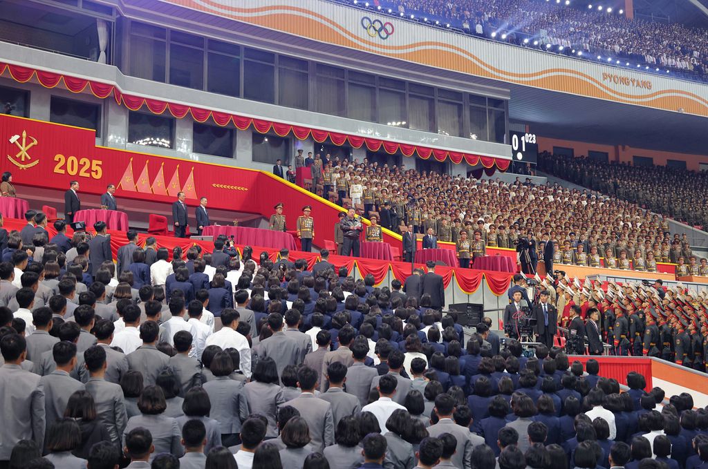 Respected Comrade Kim Jong Un Enjoys Grand Mass Gymnastics and Artistic Performance - Image 4