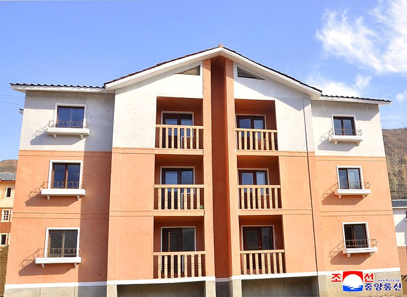 New houses built in Hyesan City