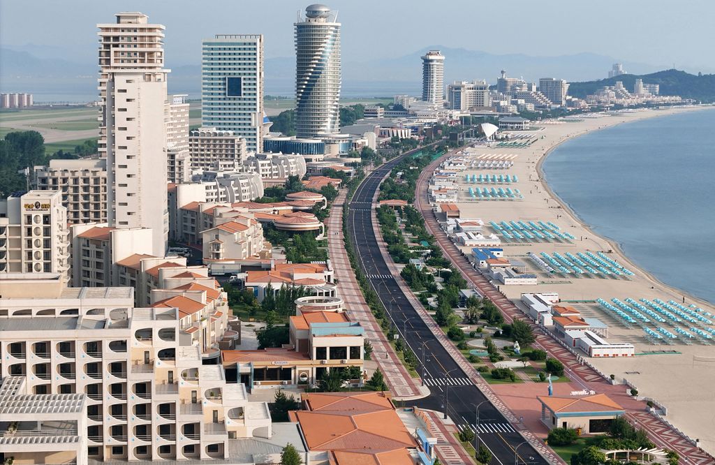 Tourist Attraction on East Coast–New Scenic Beauty of Socialist Cultural Efflorescence Inaugural Ceremony of Wonsan Kalma Coastal Tourist Area Held with Splendour - Image 42