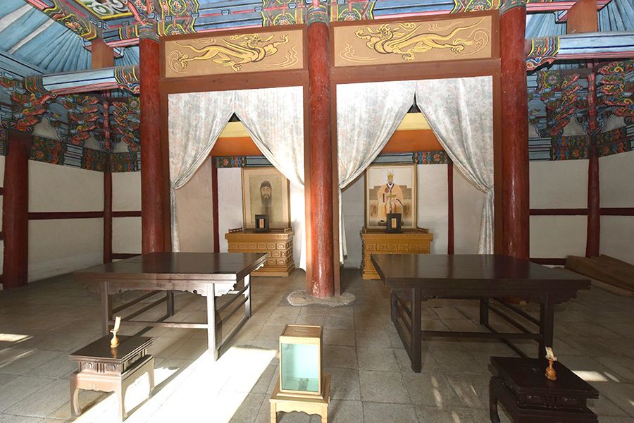Sungryong Hall - Image 2