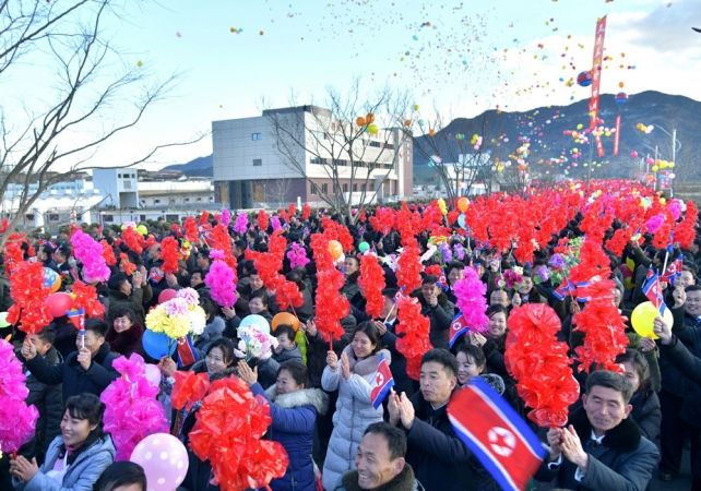 Inauguration Ceremony of Regional-industry Factories in Unpha County Held - Image 4
