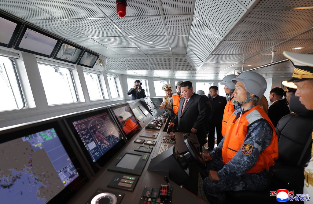 RespectedComrade Kim Jong Un visits destroyer Choe Hyon according to second-day schedule of visit to military hardware exhibition - Image 2