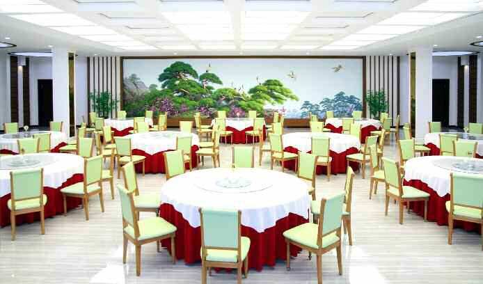 Chongjin Restaurant Built in North Hamgyong Province of DPRK - Image 4