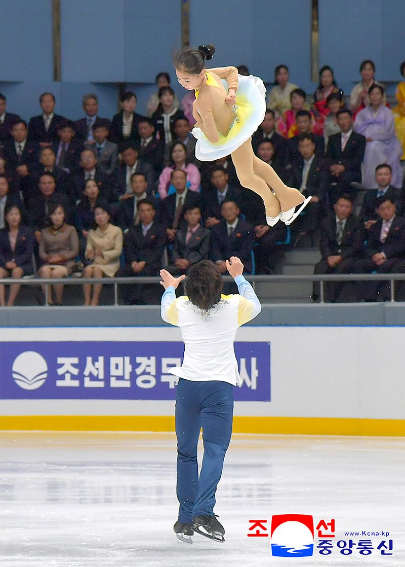 Pyongyang International Figure Skating Festival held - Image 10