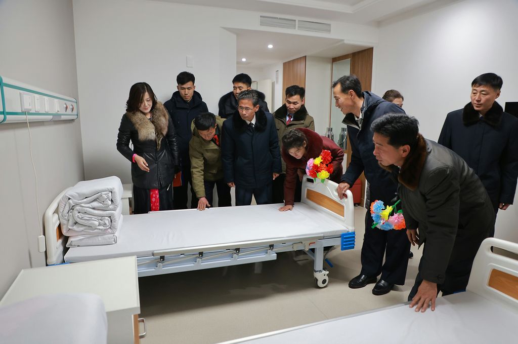 Inaugural Ceremony of Kusong City Hospital Held with Splendor - Image 20