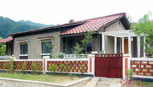 New Houses Built in Changsong County of North Phyongan Province - Image 4