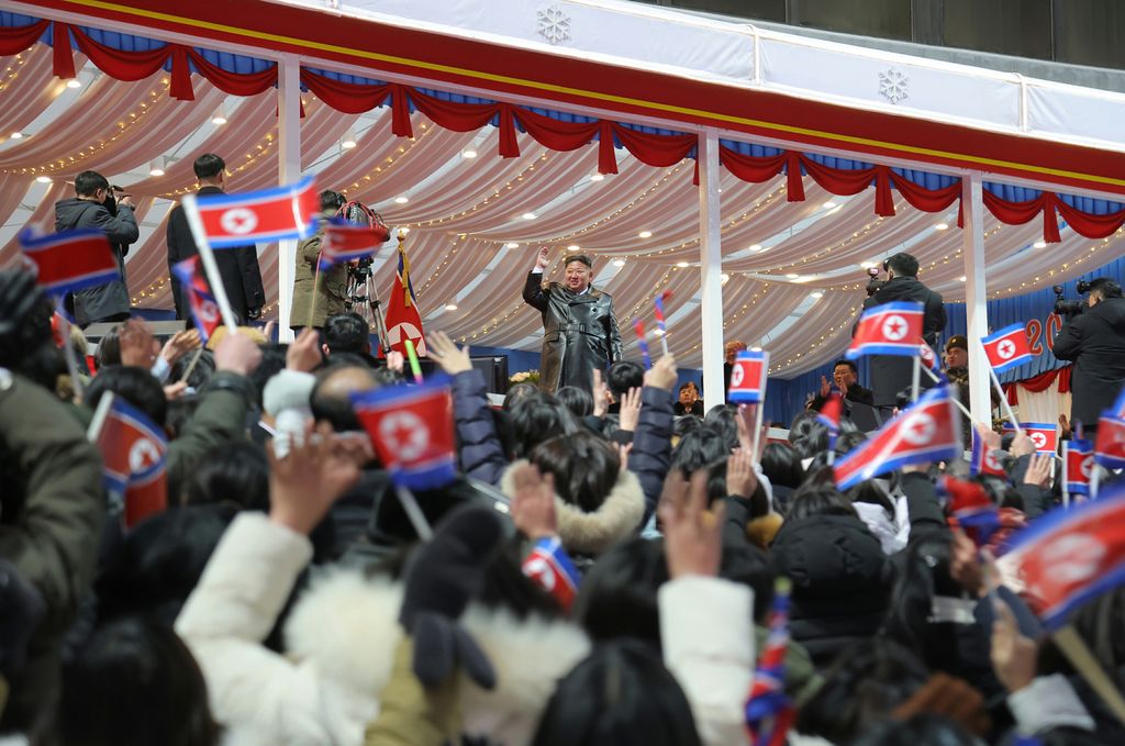 New Year Celebration Performance Given in DPRK