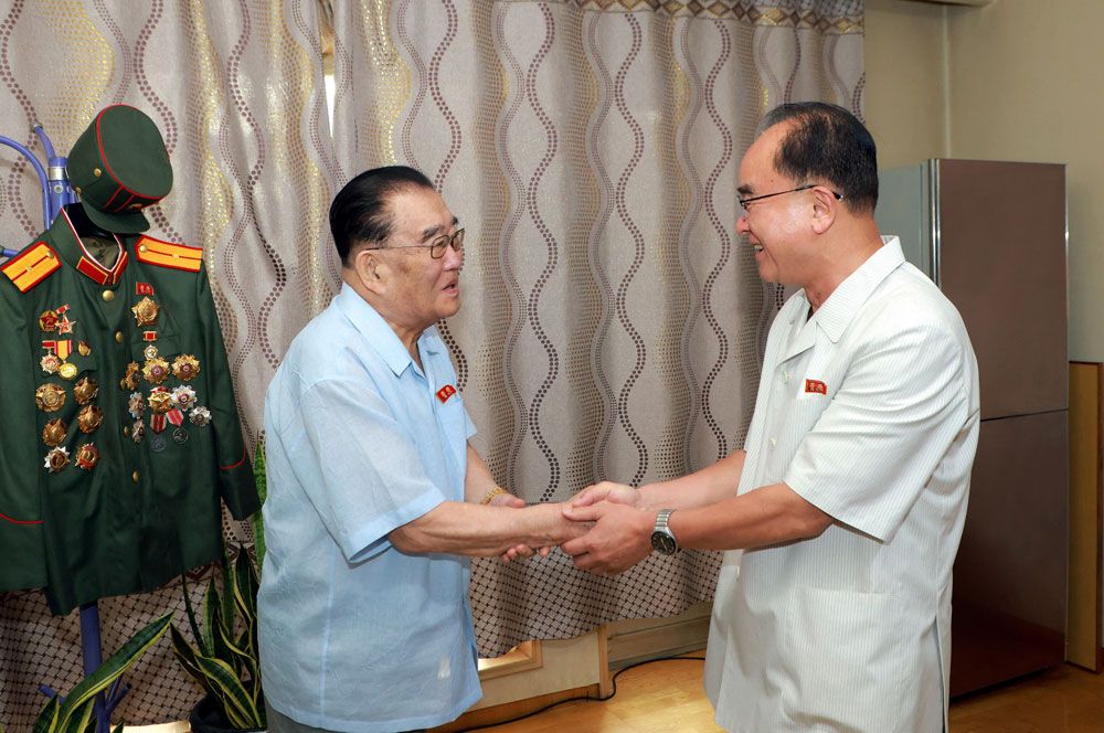 Senior Officials of DPRK Visit Families of War Veterans - Image 4