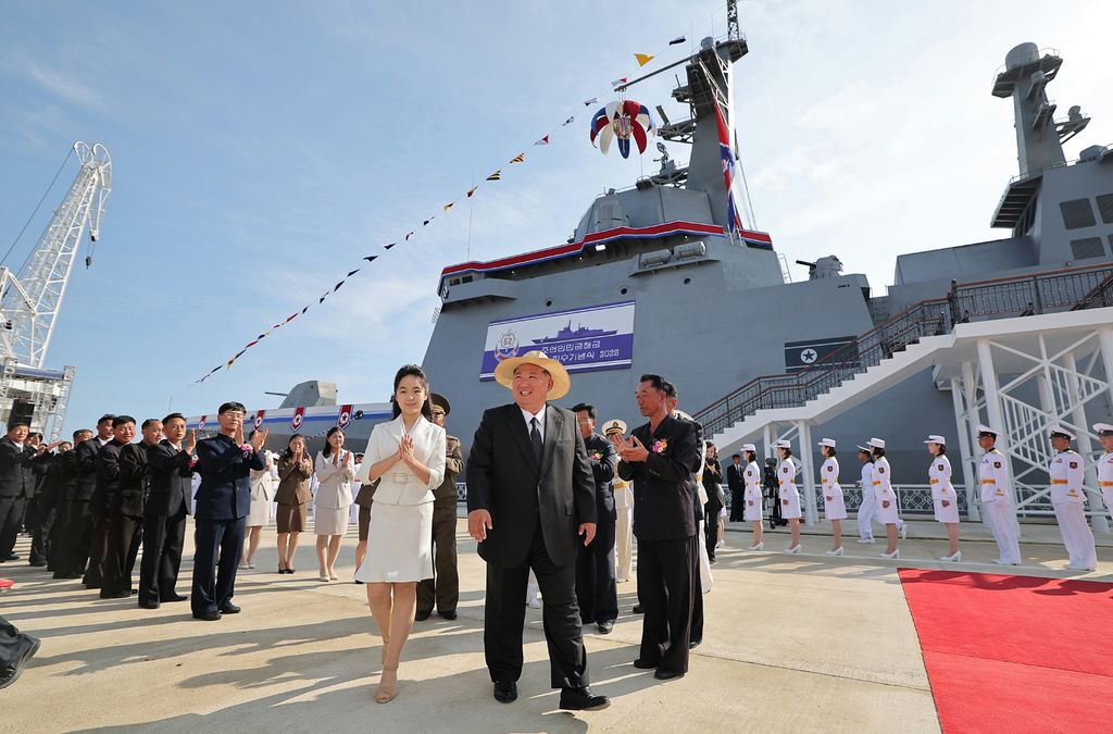 Vigorous Advance and Development of Revolution in Warship-building Industry and Modernization of Naval Forces in New Era Ceremony of Launching Destroyer of KPA Navy Takes Place with Splendour - Image 34