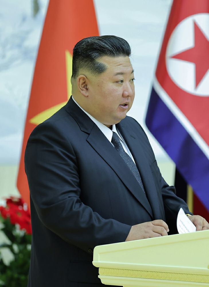 Respected Comrade Kim Jong Un Has Talks with General Secretary of Central Committee of Communist Party of Vietnam - Image 5