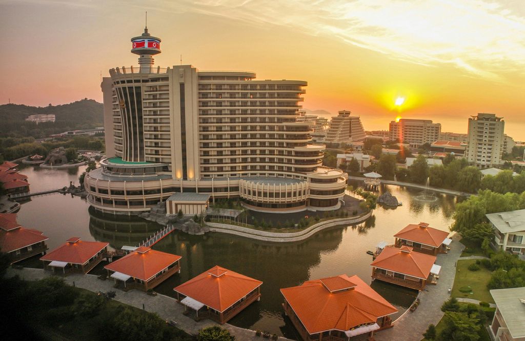 Tourist Attraction on East Coast–New Scenic Beauty of Socialist Cultural Efflorescence Inaugural Ceremony of Wonsan Kalma Coastal Tourist Area Held with Splendour - Image 44