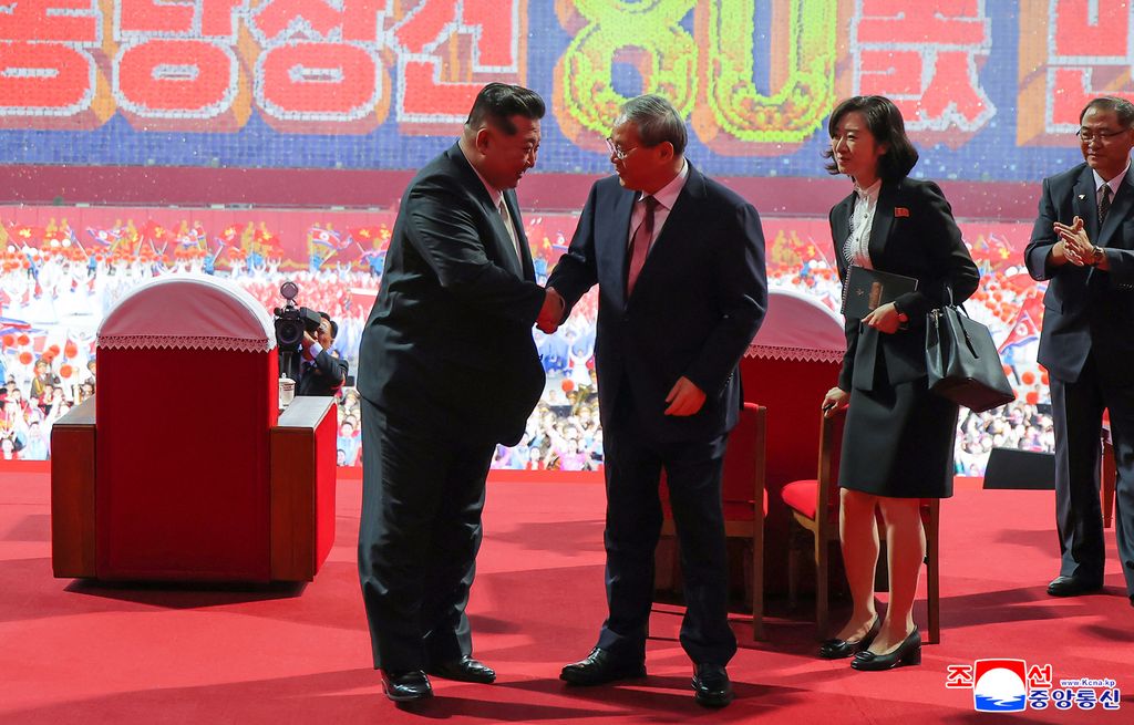 Grand mass gymnastics and artistic performance given in celebration of WPK founding anniversary - Image 9