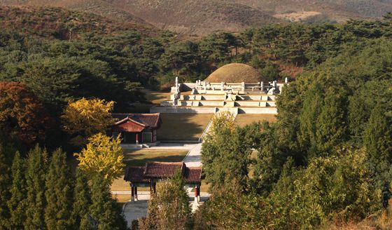 Historical Relics in Kaesong - Image 4