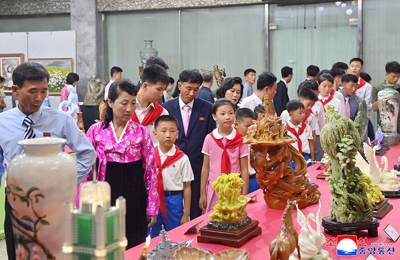 National sculpture and craftwork festival opens