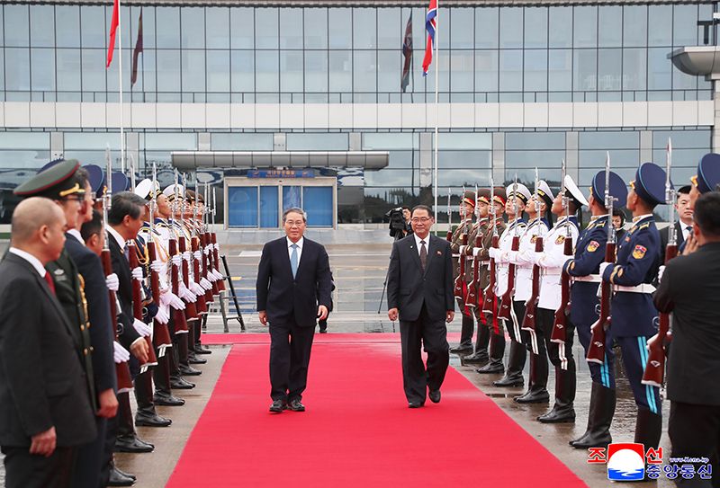 Chinese party and government delegation leaves Pyongyang - Image 3