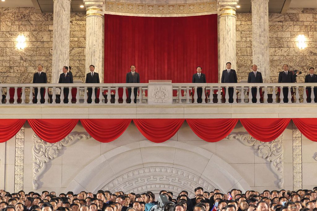Public Procession and Torchlight Gala Take Place in DPRK - Image 2