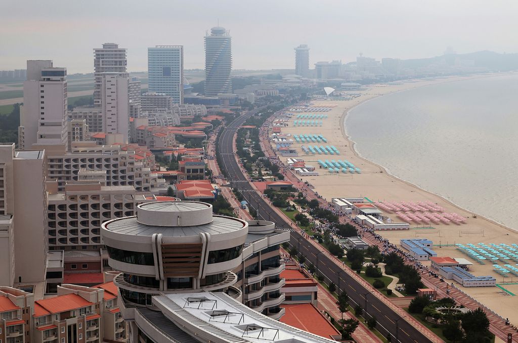 Tourist Attraction on East Coast–New Scenic Beauty of Socialist Cultural Efflorescence Inaugural Ceremony of Wonsan Kalma Coastal Tourist Area Held with Splendour - Image 24