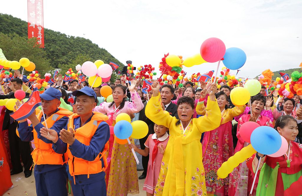 Another Spectacular Fairyland on East Coast in New Era of Regional RejuvenationInaugural Ceremony of Ragwon County Offshore Farm Takes Place with Splendor - Image 17