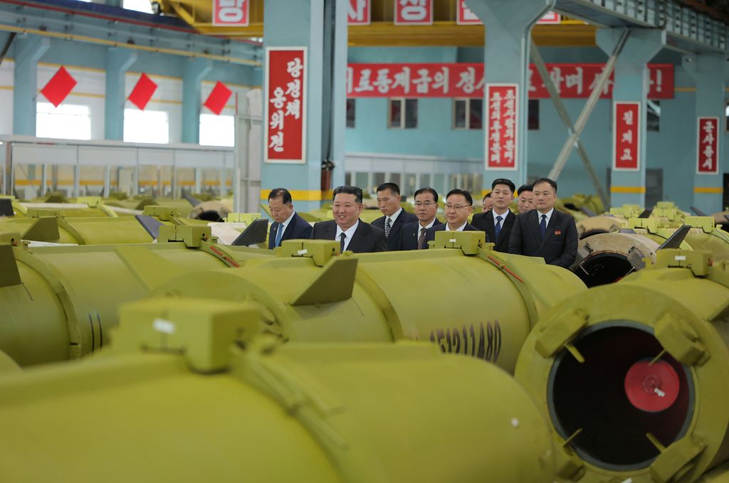 Respected Comrade Kim Jong Un Gives Field Guidance at Major Munitions Industry Enterprises - Image 6
