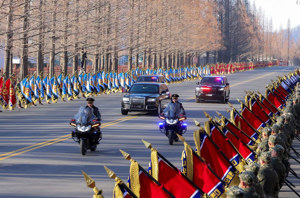 Respected Comrade Kim Jong Un Pays Congratulatory Visit to Ministry of National Defence on Day of KPA Founding - Image 5