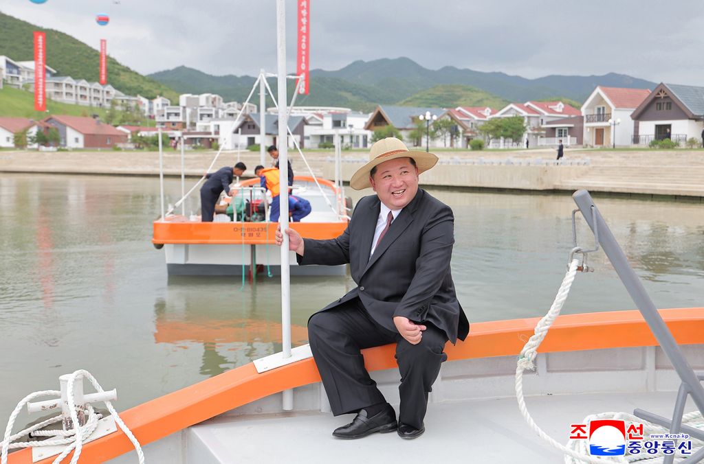 Another spectacular fairyland on east coast in new era of regional developmentInaugural ceremony of Ragwon County Offshore Farm takes place with splendour - Image 9