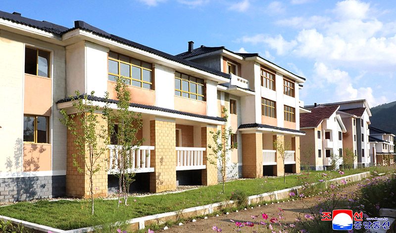 New houses built in Songgan County - Image 3