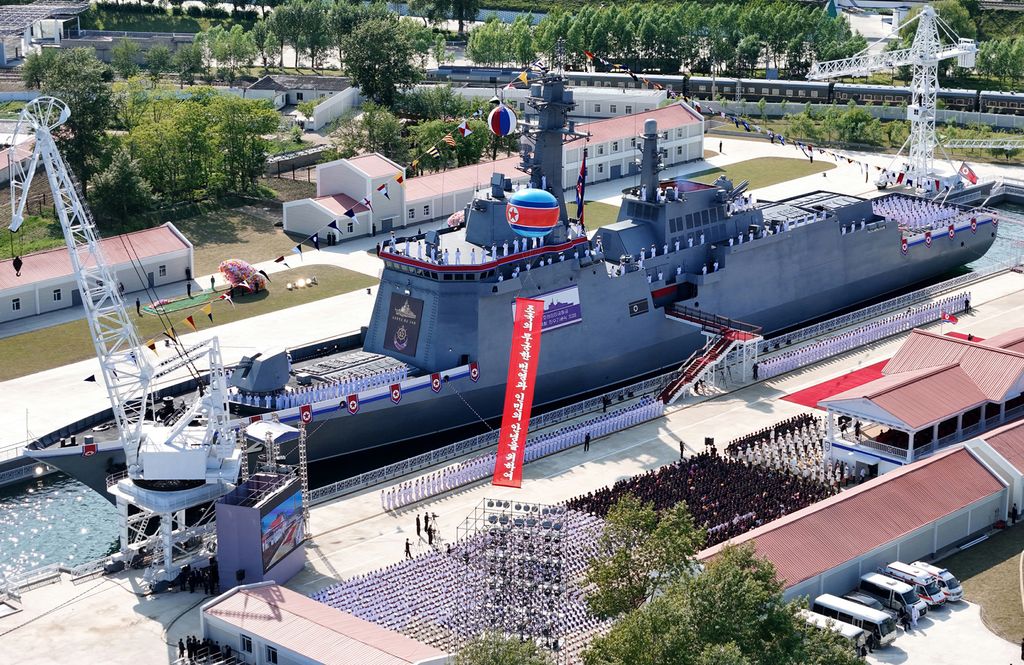 Vigorous Advance and Development of Revolution in Warship-building Industry and Modernization of Naval Forces in New Era Ceremony of Launching Destroyer of KPA Navy Takes Place with Splendour - Image 43