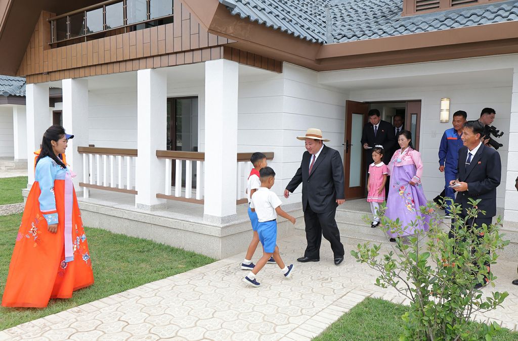 Another Spectacular Fairyland on East Coast in New Era of Regional RejuvenationInaugural Ceremony of Ragwon County Offshore Farm Takes Place with Splendor - Image 37