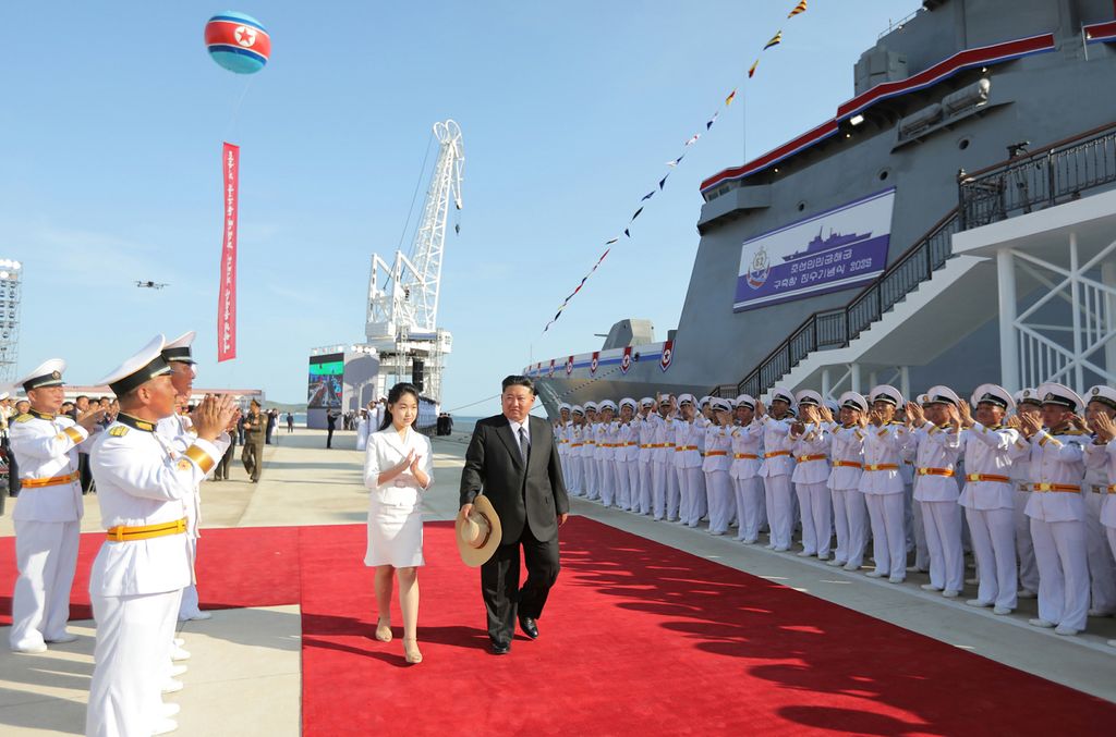 Vigorous Advance and Development of Revolution in Warship-building Industry and Modernization of Naval Forces in New Era Ceremony of Launching Destroyer of KPA Navy Takes Place with Splendour - Image 37