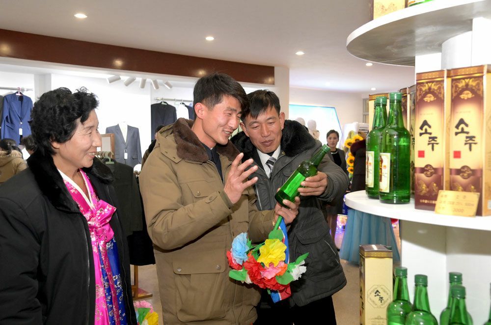 Regional-Industry Factories in Hwangju County Inaugurated - Image 17