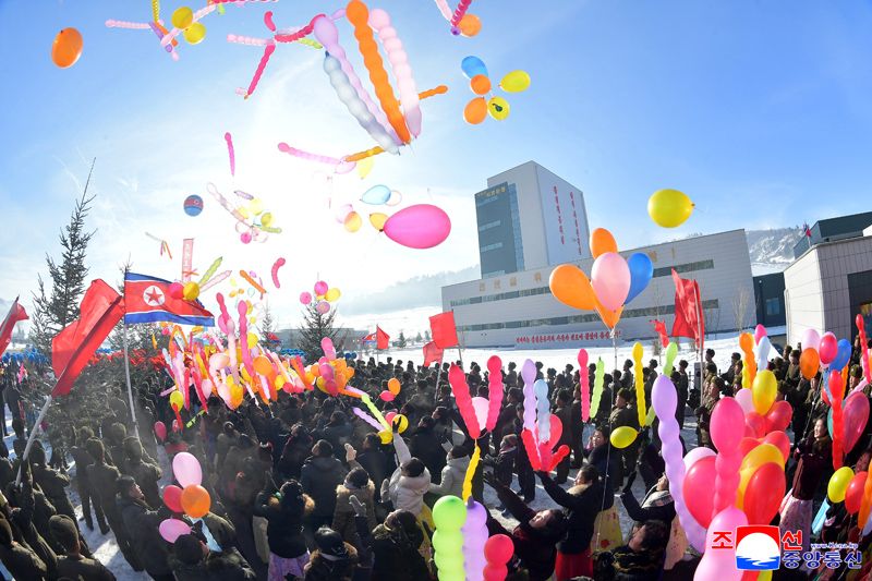 Today's News - Image 86