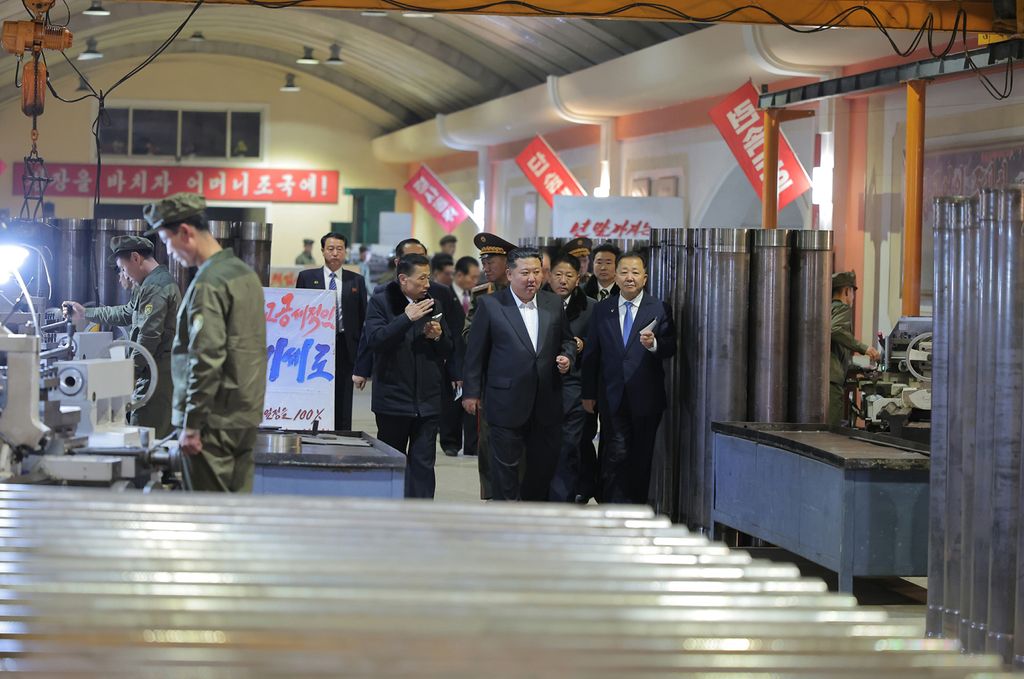 Respected Comrade Kim Jong Un Gives Field Guidance at Major Munitions Industry Enterprises - Image 3