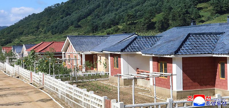 New houses built in Usi County of Jagang Province - Image 5