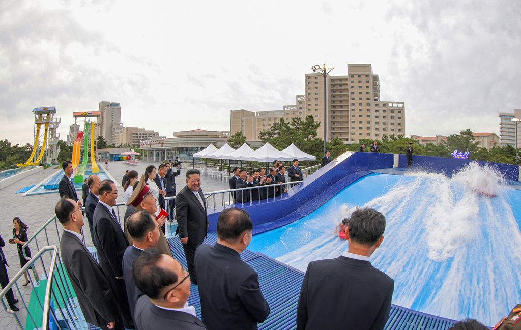 Tourist Attraction on East Coast–New Scenic Beauty of Socialist Cultural Efflorescence Inaugural Ceremony of Wonsan Kalma Coastal Tourist Area Held with Splendour - Image 12