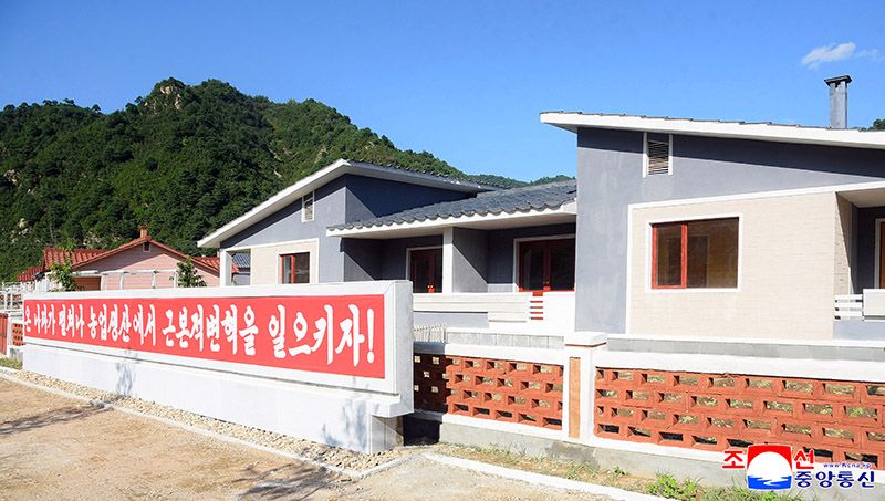 New houses built in Changsong County - Image 3