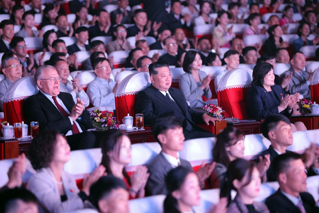 Russian Artistes Give Art Performance to Celebrate WPK’s Founding Anniversary