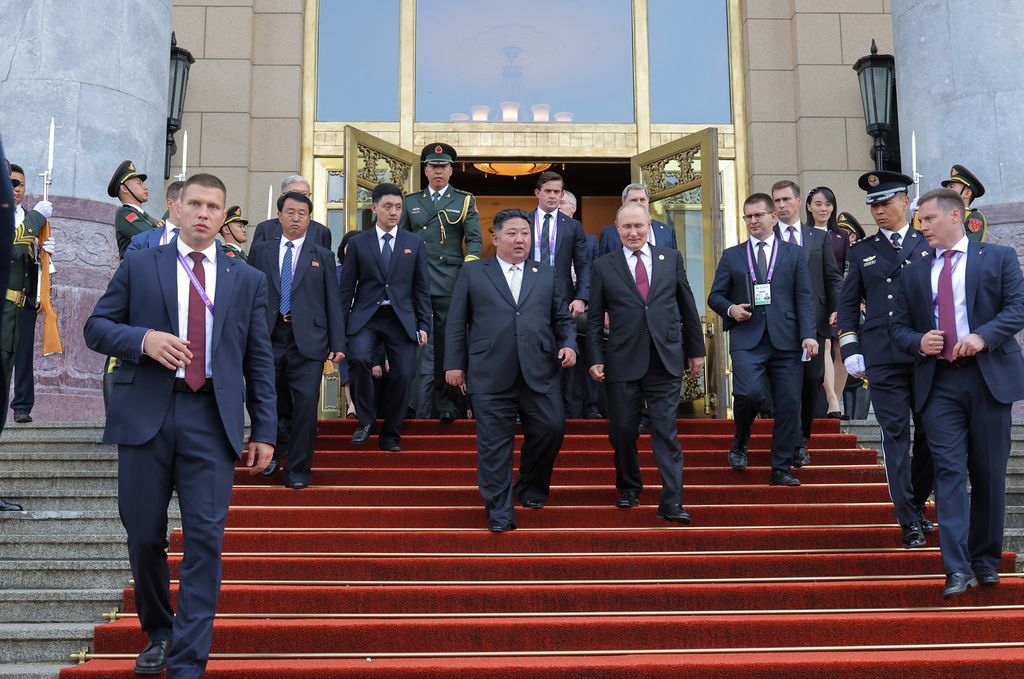 Respected Comrade Kim Jong Un Meets Russian President Vladimir Vladimirovich Putin - Image 4