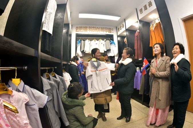 Inauguration Ceremony of Regional-industry Factories in Unpha County Held - Image 15