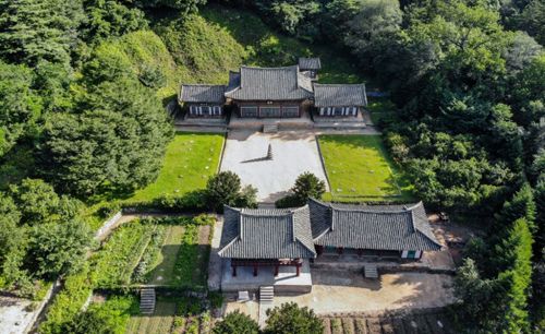 Phyohun Temple with Long History