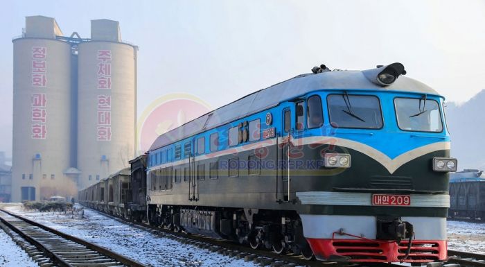 Sangwon Cement Complex Renews Its Peak Record in Monthly Production