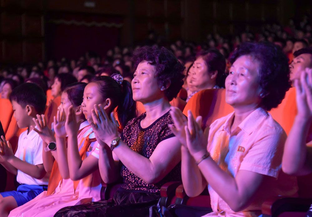 Wangjaesan Art Troupe Gives Music and Dance Performance - Image 3