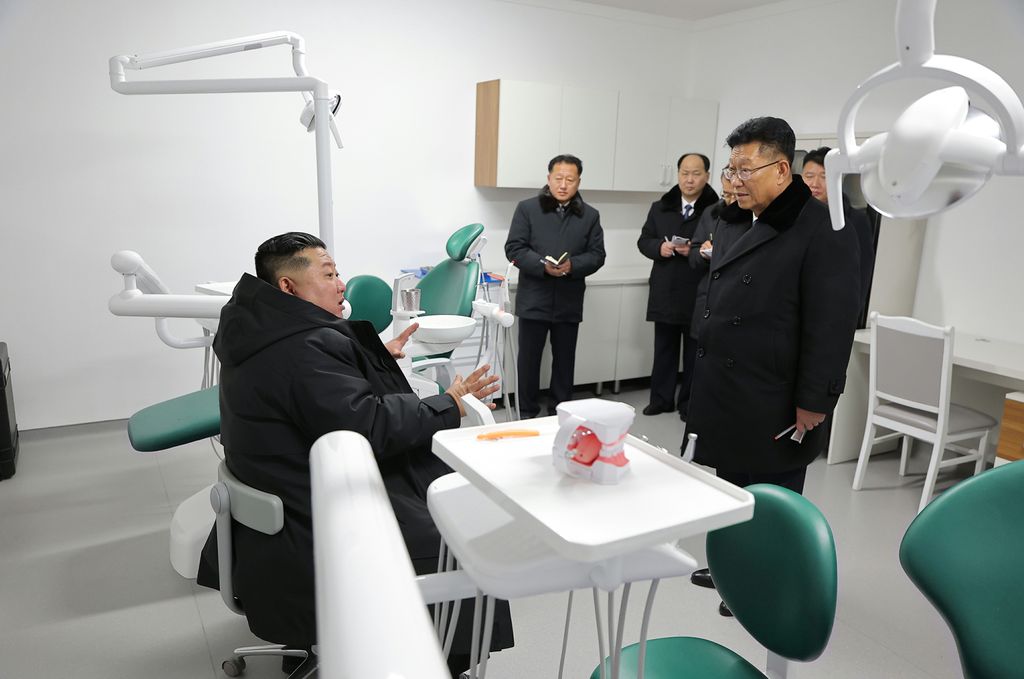 Inaugural Ceremony of Kusong City Hospital Held with Splendor - Image 14