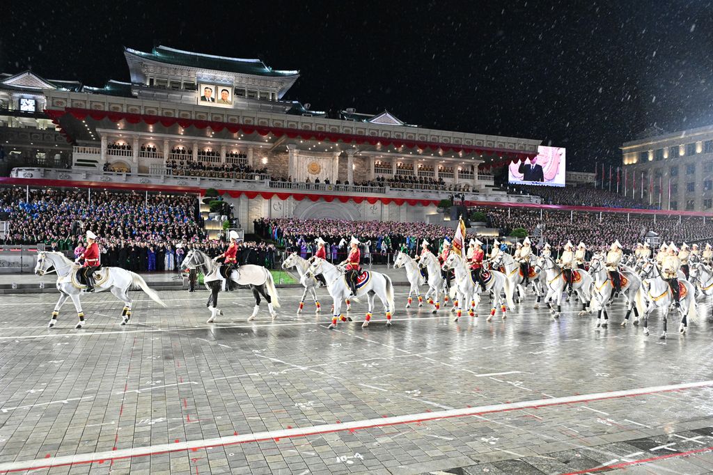 Miltary Parade Marks 80th Founding Anniversary of WPK - Image 20