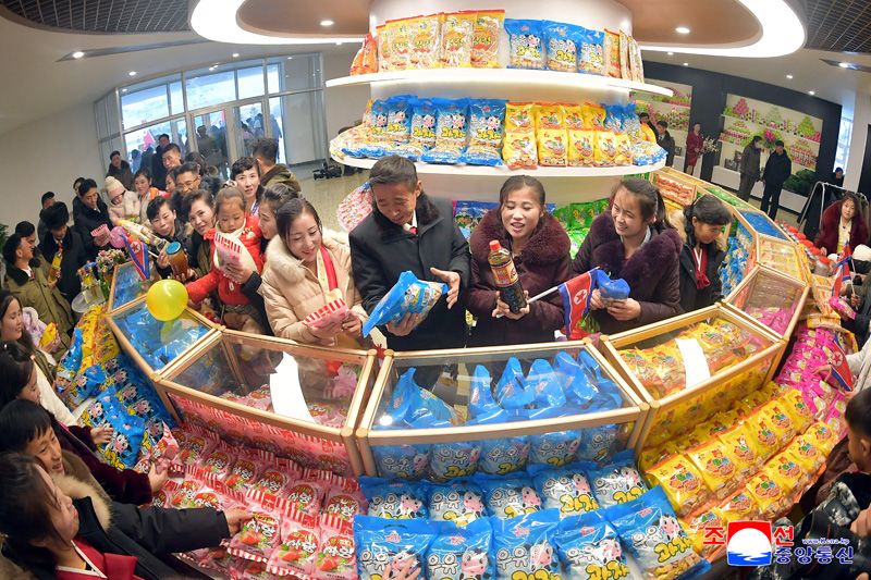 Today's News - Image 79