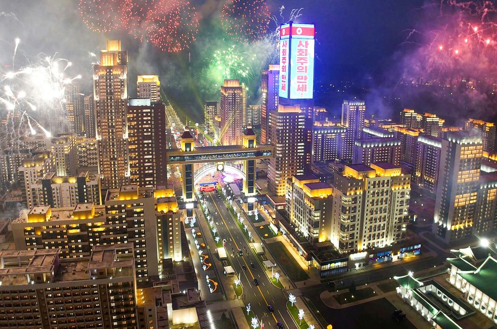 Another Spectacular Appearance Symbolic of New Heyday of Pyongyang Construction and Efflorescence of Pyongyang CultureInauguration Ceremony of 10 000 Flats at Third Stage in Hwasong Area Takes Place with Splendour - Image 42