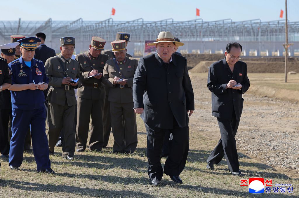 RespectedComrade Kim Jong Un guides construction of Sinuiju Combined Greenhouse Farm and work for local development - Image 2