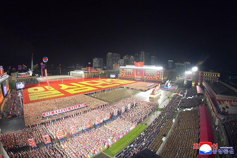 Public and torchlight processions climax celebrations of 80th founding anniversary of WPK - Image 28