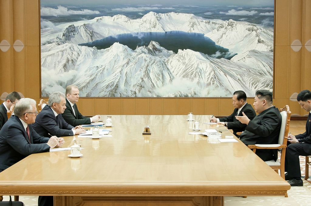 Respected Comrade Kim Jong Un Meets Secretary of Russian Security Council